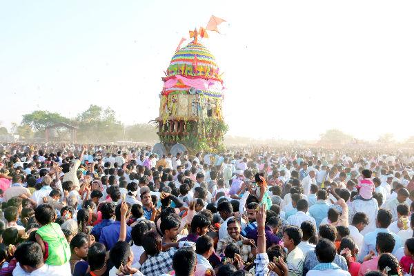 Goni Basaveshwara Kolahalli Harapanahalli Rathotsava