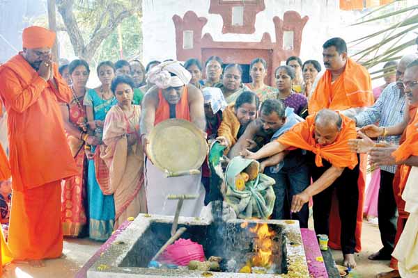 ಶಂಭುಲಿಂಗ ಶ್ರೀಗಳ ಮೂರ್ತಿ ಮೆರವಣಿಗೆ