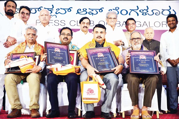 ರಾಜ್ಯ ಬಜೆಟ್​ನಲ್ಲಿ ಕೃಷಿಗಾಗಿಯೇ ಯೋಜನೆ ರೂಪಿಸಿ; ಸಿಎಂಗೆ ಡಾ.ವೀರೇಂದ್ರ ಹೆಗ್ಗಡೆ ಸಲಹೆ 
