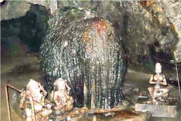 ಕವಳಾ ಗುಹೆಯಲ್ಲಿ ಈಶ್ವರನ ದರ್ಶನ