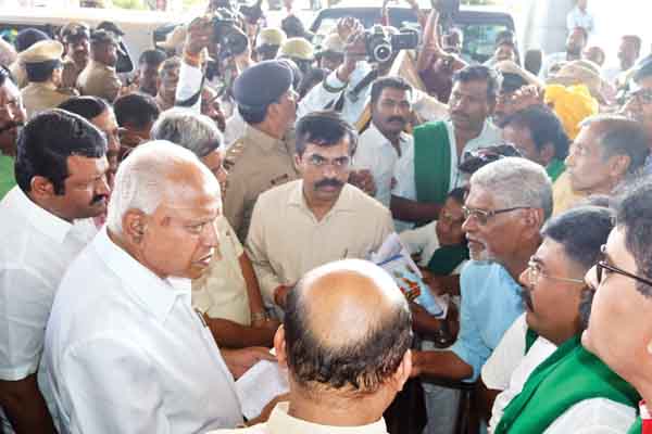 ಮಹದಾಯಿ ನೀರಿಗಾಗಿ ಮುಖ್ಯಮಂತ್ರಿಗೆ ಮನವಿ