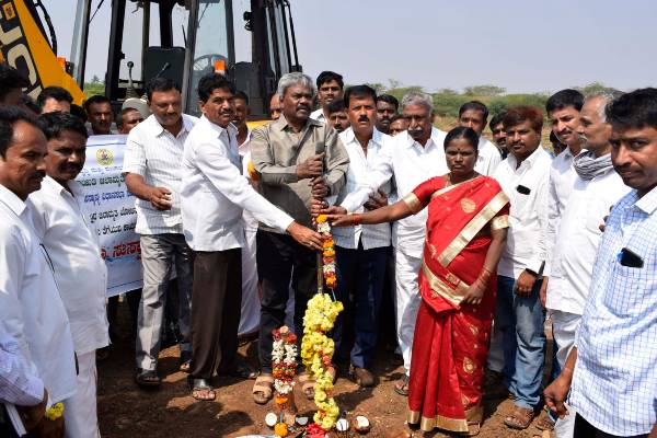 ಕೆರೆಗೆ ನೀರು ಹರಿಸುವ ಕಾಮಗಾರಿ ಚುರುಕು