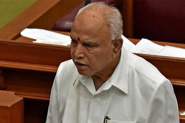 ರಾಜ್ಯ ಬಜೆಟ್ 2020: ಭಾಷಣ ಆರಂಭವಾಗುತ್ತಿದ್ದಂತೆ ಬಜೆಟ್ ಪ್ರತಿ ಆಗ್ರಹಿಸಿ ಪಟ್ಟು ಹಿಡಿದ ಕಾಂಗ್ರೆಸ್ ಸದಸ್ಯರು