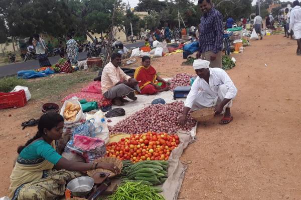 ಕೊಂಡ್ಲಹಳ್ಳಿಯ ವಾರದ ಸಂತೆ