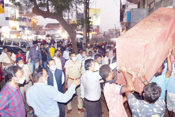 ಹುಬ್ಬಳ್ಳಿಯಲ್ಲಿ ಮತ್ತೆ ಆಪರೇಷನ್ ಫುಟ್​ಪಾತ್