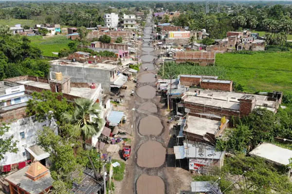 ಹೇಗಿದೆ ನೋಡಿ ರಾಷ್ಟ್ರೀಯ ಹೆದ್ದಾರಿ: ಈ ವಿಡಿಯೋ ನೋಡಿದ್ರೆ ನಿಮ್ಮ ಹುಬ್ಬೇರುವುದು ಖಂಡಿತ!