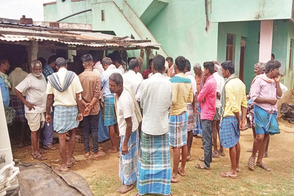 ಚರ್ಮಗಂಟು ರೋಗಕ್ಕೆ 4 ಎತ್ತು ಬಲಿ