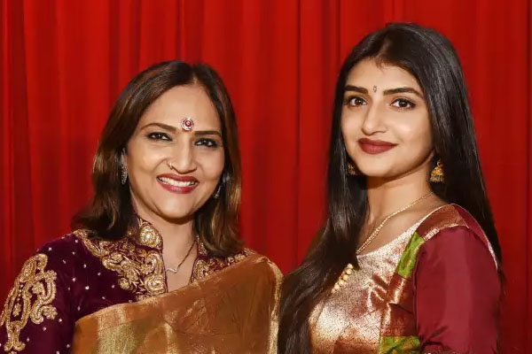 ಅಲಯನ್ಸ್ ವಿವಿಗೆ ನುಗ್ಗಿ ಗಲಾಟೆ ಮಾಡಿದ ಕೇಸ್​: ಪರಾರಿಯಾಗಿರುವ ಸ್ವರ್ಣಲತಾ ಬಗ್ಗೆ ಪೊಲೀಸರಿಗೆ ಸಿಕ್ತು ಸುಳಿವು –
