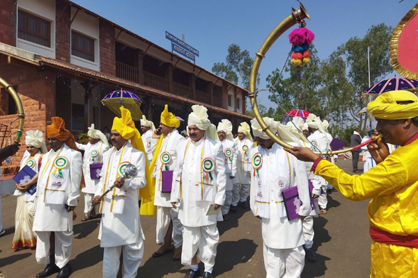 ಕರ್ನಾಟಕ ಜಾನಪದ ವಿವಿ ಘಟಿಕೋತ್ಸವಕ್ಕೆ ಅದ್ದೂರಿ ಚಾಲನೆ