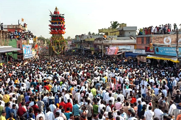 ನಾಯಕನಹಟ್ಟಿ ತಿಪ್ಪೇರುದ್ರಸ್ವಾಮಿ ಅದ್ದೂರಿ ರಥೋತ್ಸವ 