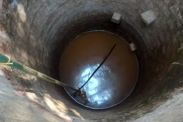 Salt water from a well in Hanakona is unfit for consumption.