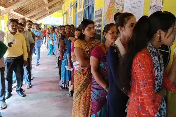 Voting in polling stations in rural areas