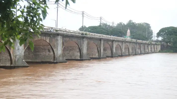 ಎಸ್‌ಡಿಎಂಸಿಗೆ ರಜೆ ಅಧಿಕಾರ