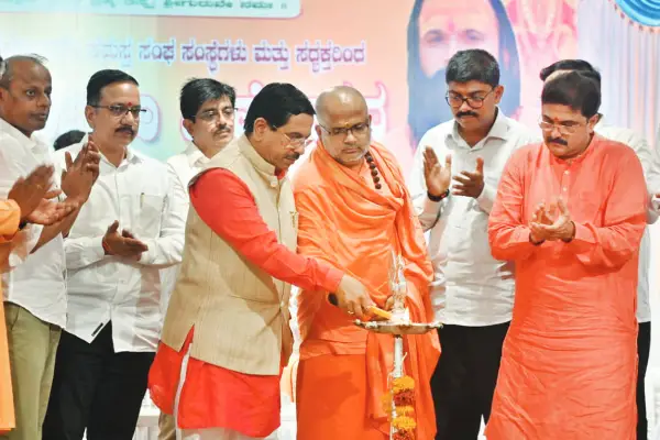 Central Minister Prhlada Joshi ingratiating gurupurnima in Haliyala