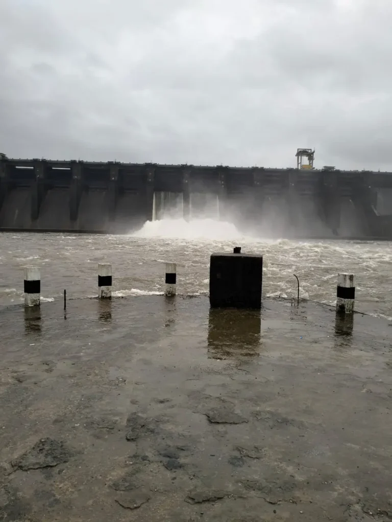 Heavy rain Karwar Kadra dam gate open