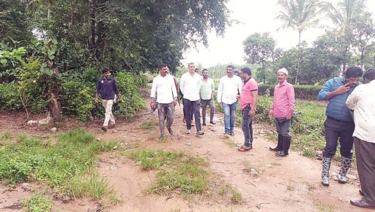 ಅಂಬಟ್ಟಿಗೆ ಶಾಸಕ ಪೊನ್ನಣ್ಣ ಭೇಟಿ