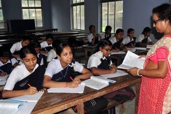 KAR TET Exam 2023: ಕರ್ನಾಟಕ ಶಿಕ್ಷಕರ ಅರ್ಹತಾ ಪರೀಕ್ಷೆಗೆ ಅರ್ಜಿ ಆಹ್ವಾನ