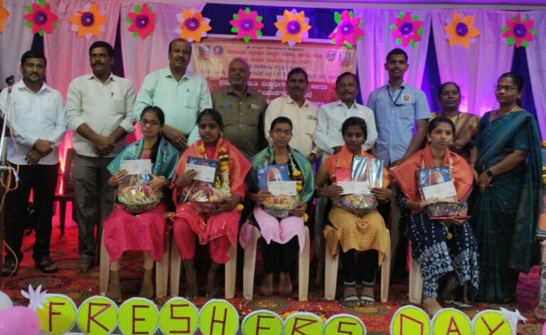 ದೇಶಕ್ಕೆ ಕೊಡುಗೆ ಸಲ್ಲಿಸಲು ಸಿದ್ಧರಾಗಿ: ವಿದ್ಯಾಥಿರ್ಗಳಿಗೆ ಐ.ಬಿ ಬೆನಕೊಪ್ಪ ಕರೆ