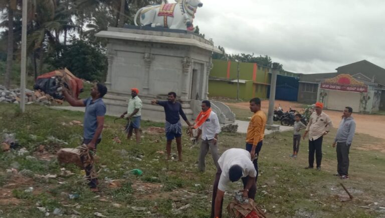 ಲಕ್ಷ್ಮೀನಾರಾಯಣಸ್ವಾಮಿ ದೇಗುಲ ಆವರಣ ಸ್ವಚ್ಛ