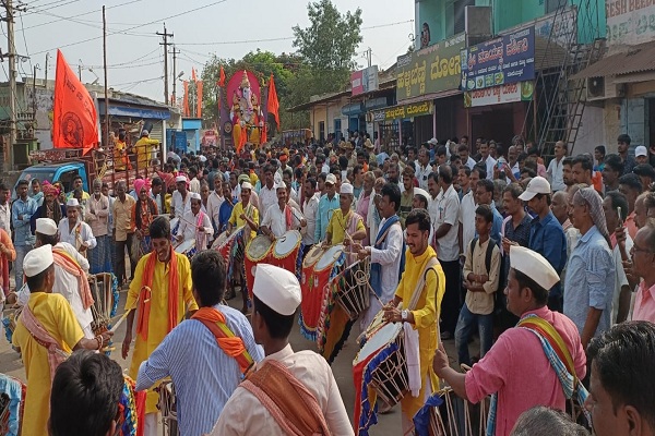 ಸಂಭ್ರಮ ಸಡಗರದಿಂದ ನಡೆದ ರಾಣೆಬೆನ್ನೂರ ಕಾ ರಾಜಾ ಗಣಪತಿ ಶೋಭಾಯಾತ್ರೆ