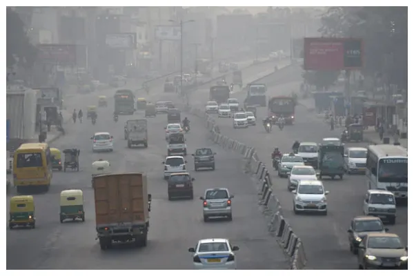 Delhi Pollution: ಹೊಗೆ ಮಂಜು ಸೇರಿಕೊಂಡು ಕಲುಷಿತವಾಗುತ್ತಿರುವ ರಾಷ್ಟ್ರ ರಾಜಧಾನಿ, ಮಾಲಿನ್ಯ ನಿಯಂತ್ರಿಸಲು ಯೋಜನೆ