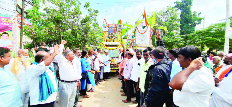 ಶ್ರೀರಂಗಪಟ್ಟಣದಲ್ಲಿ ಅದ್ದೂರಿ ಸಂವಿಧಾನೋತ್ಸವ