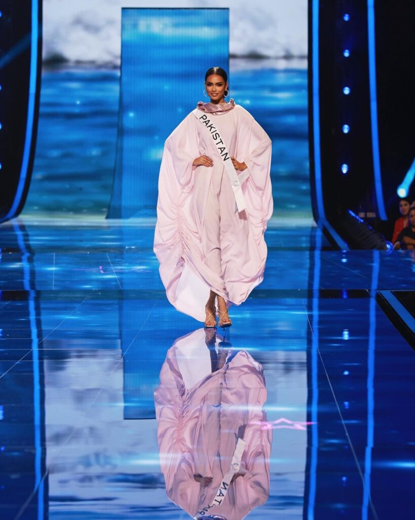 Miss Universe 2023: ಈಜುಡುಗೆ ಸುತ್ತಿನಲ್ಲಿ 'ಬುರ್ಕಿನಿ' ಧರಿಸಿ ಇತಿಹಾಸ ಸೃಷ್ಟಿಸಿದ ಪಾಕ್ ಮಾಡೆಲ್; ಯಾರು ಈ ಎರಿಕಾ ರಾಬಿನ್?