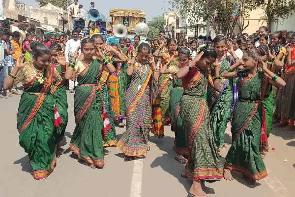 huvinahipparagi, Kannada Ratha Yatra, Kannada Ratha, Basavanbagewadi,