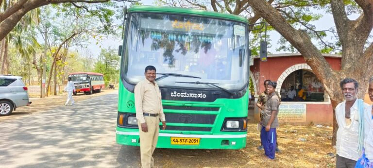 Govt bus driver voting between duty mandya