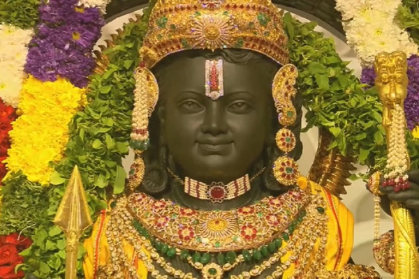VIDEO | ಚೈತ್ರ ನವರಾತ್ರಿಯ ಆರಂಭದಿಂದ ಶ್ರೀ ರಾಮ ನವಮಿಯವರೆಗೆ ವಿಶೇಷ ಉಡುಪುಗಳನ್ನು ಧರಿಸಲಿರುವ ರಾಮಲಲ್ಲಾ  